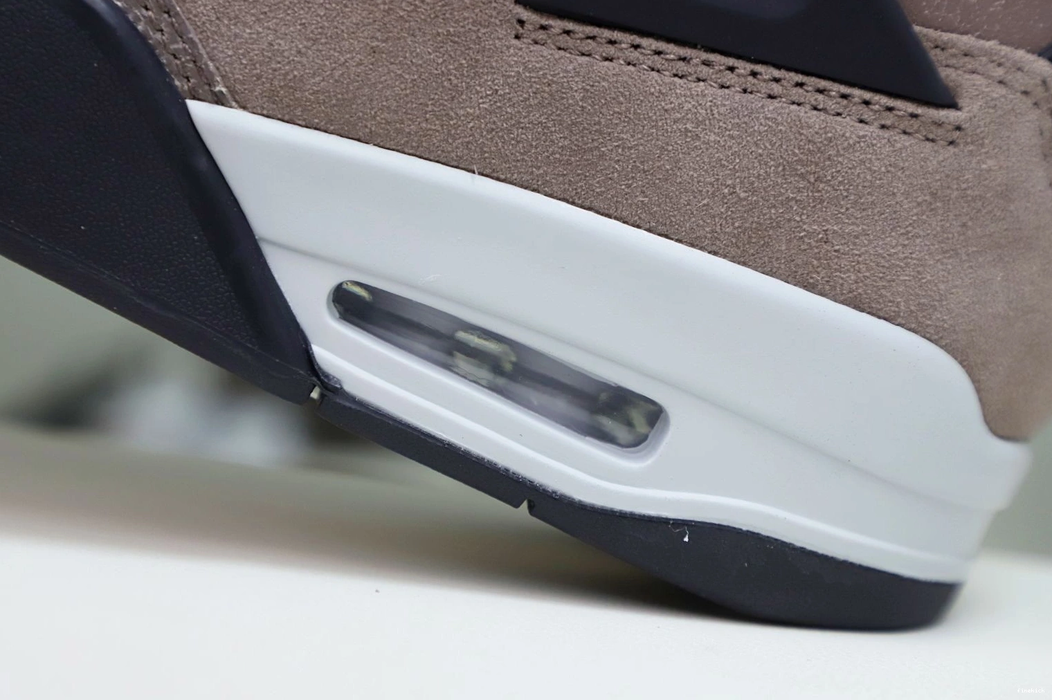 JORDAN HAZE' 'TAUPE AIR RETRO 4 0215